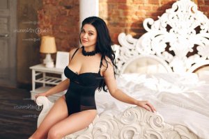 Shanael escorts in Hillcrest Heights Maryland